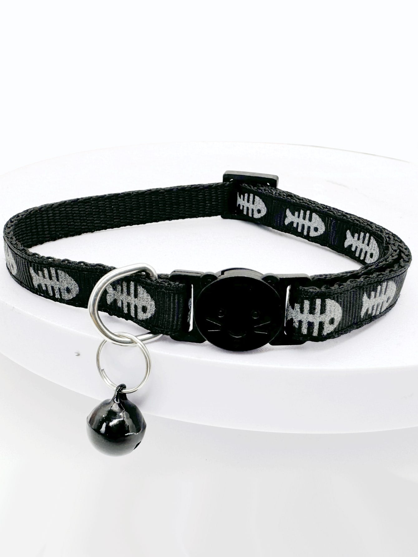  Fishbone Bell Pet Collar